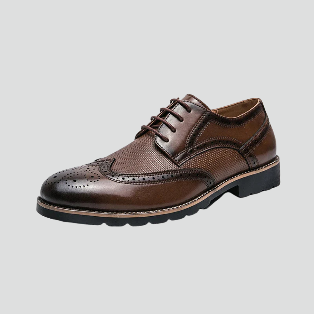 Men’s Elegant Leather Shoes – Classic Brogue Detailing & Refined Finish