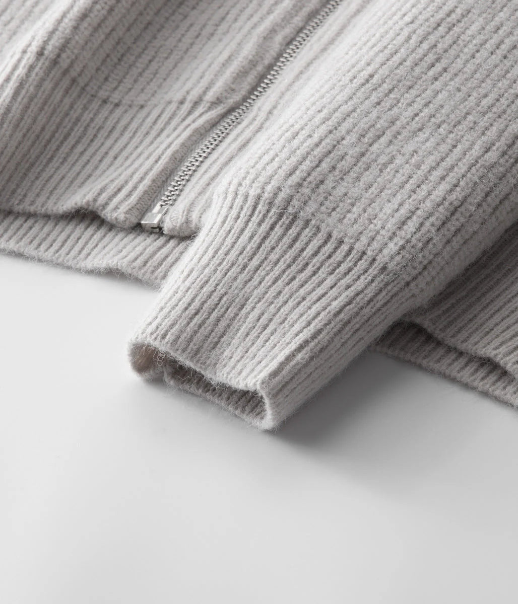 Men’s Full-Zip Sweater – Modern Knit & Everyday Layer