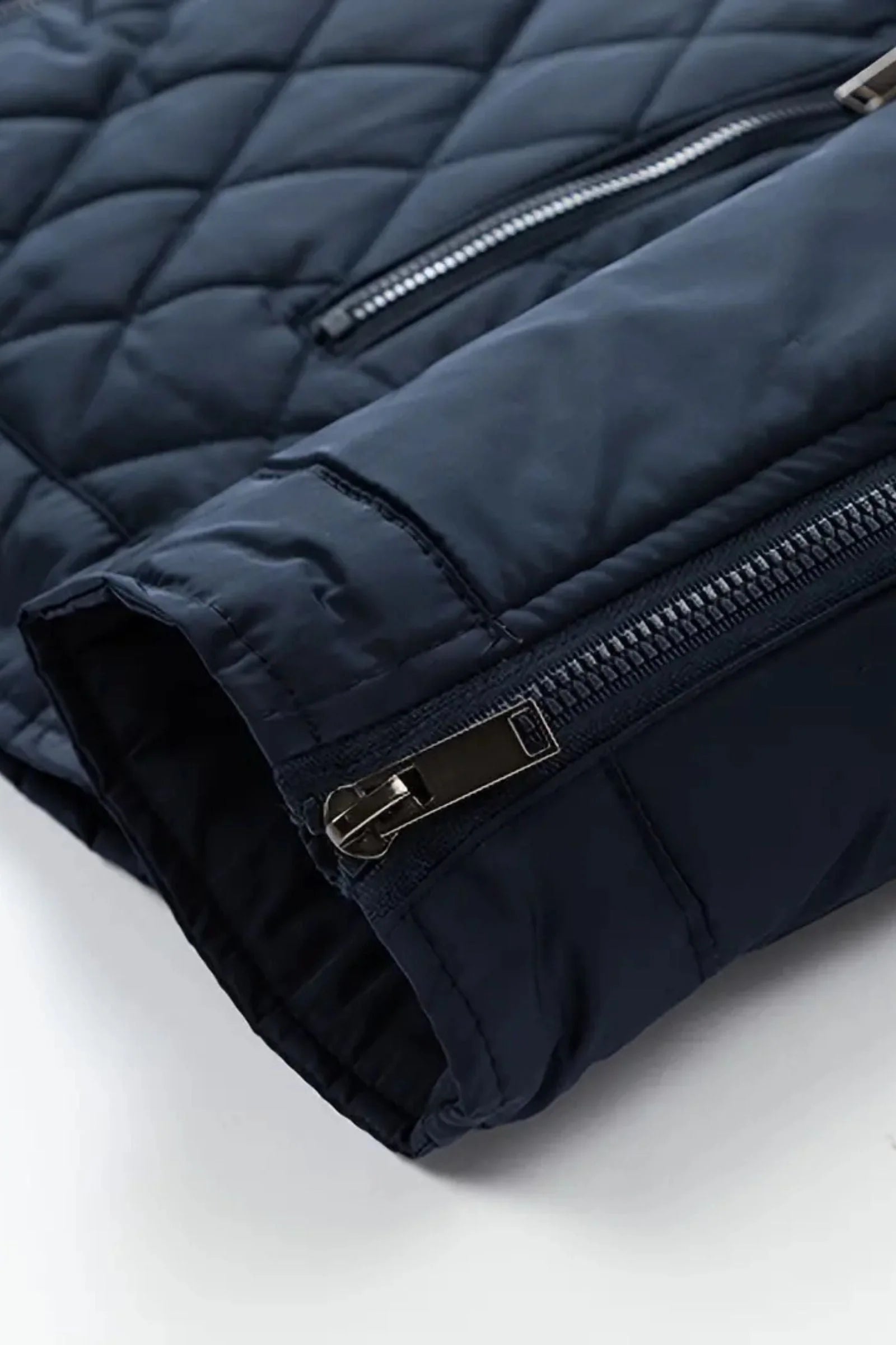 Men’s Quilted Jacket – Lightweight Diamond Stitch & Modern Everyday Layer