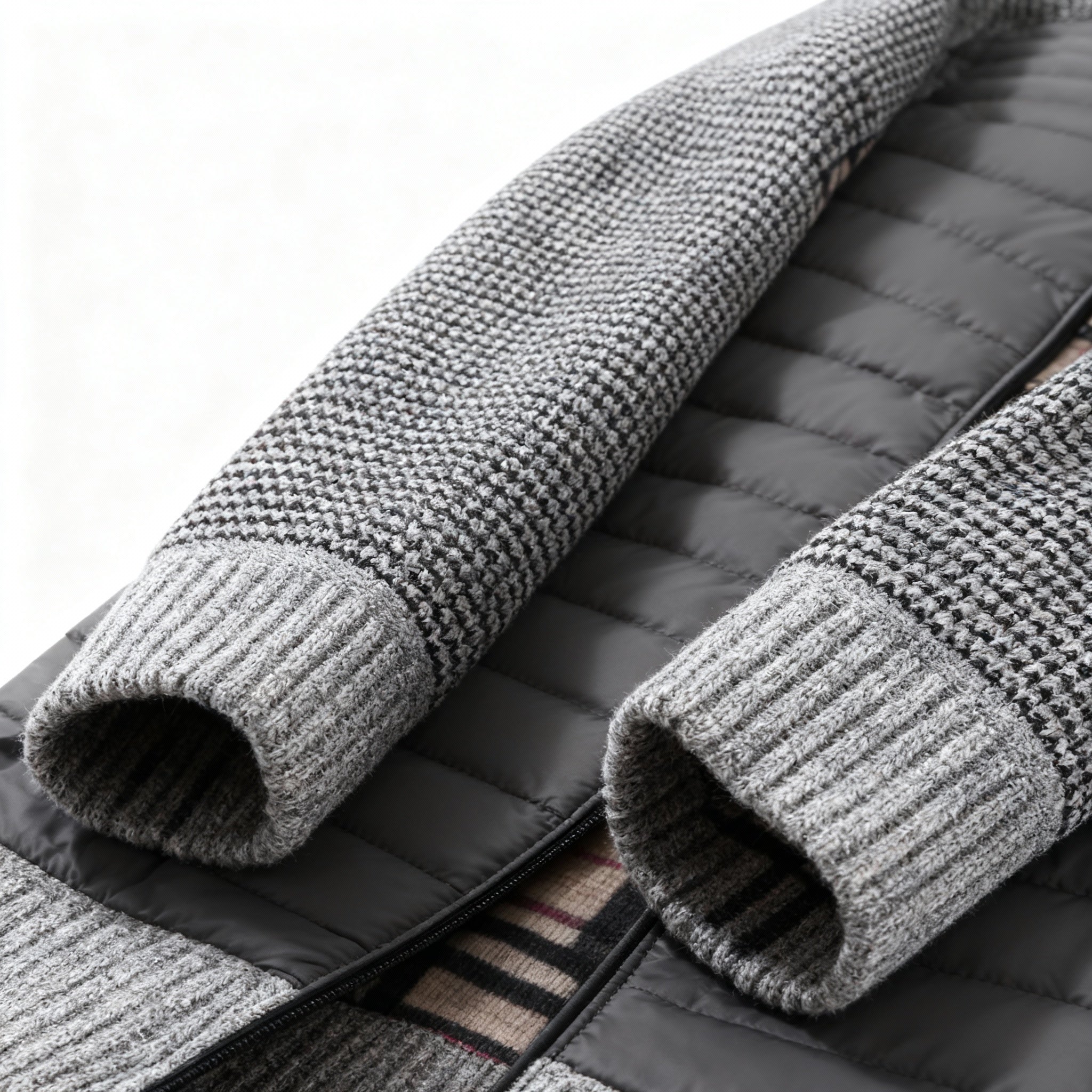 Men’s Quilted Winter Jacket – Textured Knit Sleeves & Insulated Zip Design
