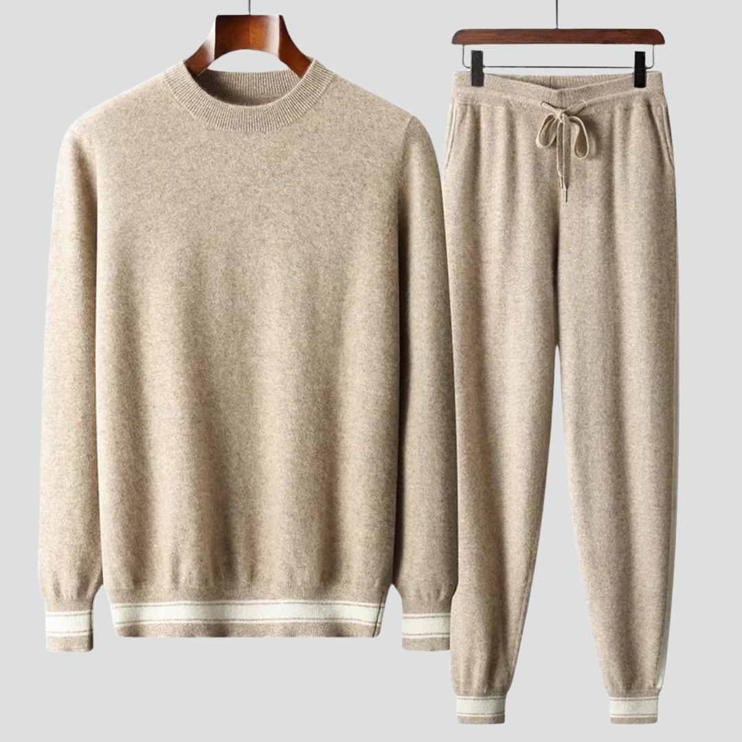Men’s Two-Piece Set – Crewneck Top & Drawstring Pants