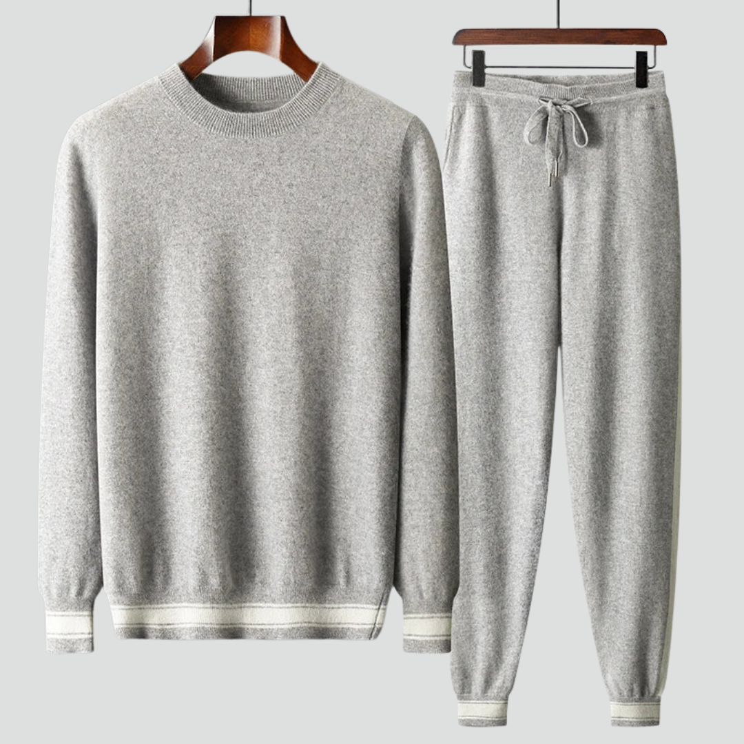 Men’s Two-Piece Set – Crewneck Top & Drawstring Pants