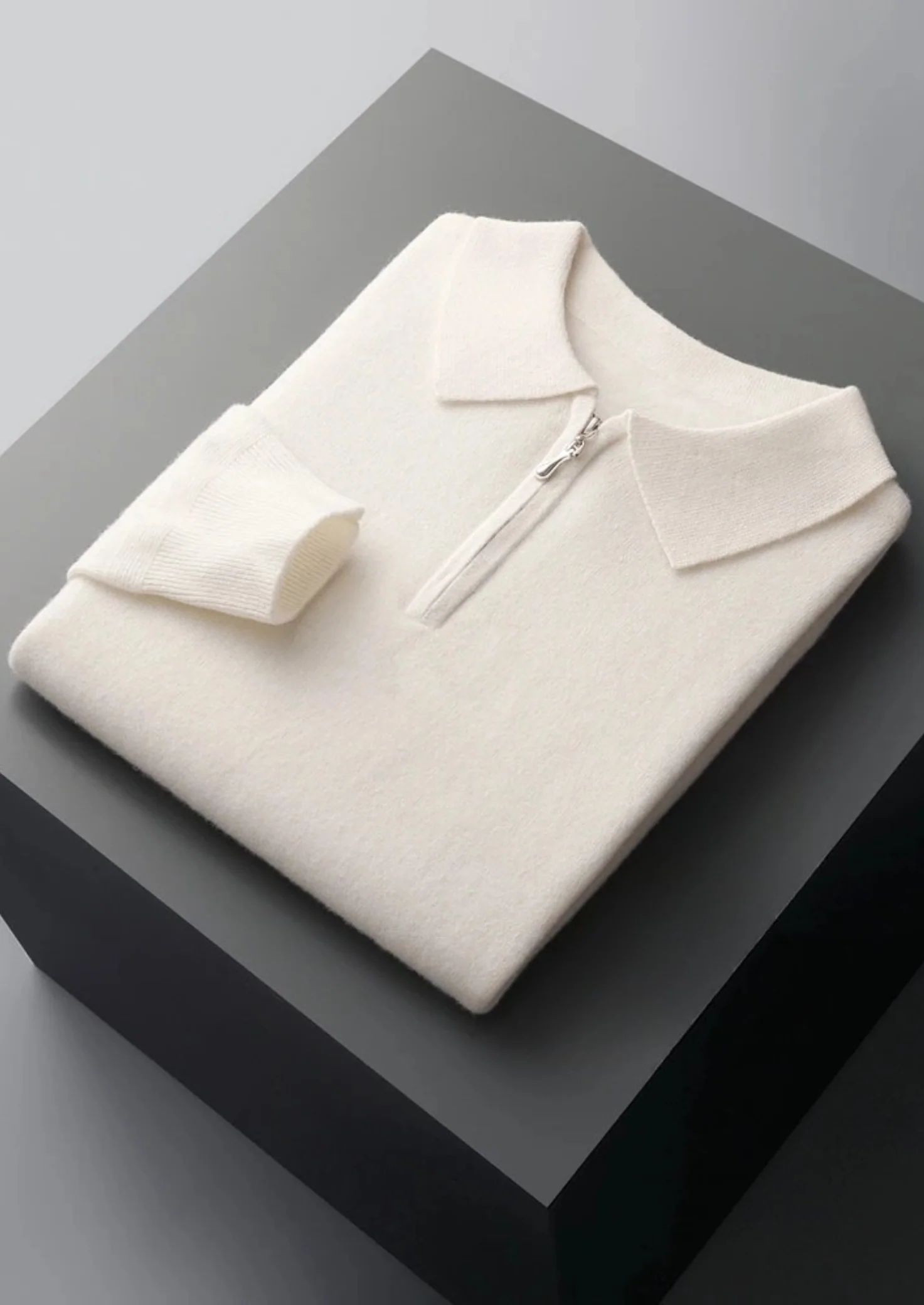 Men’s Casual Sweater – Half-Zip Collar & Minimalist Design