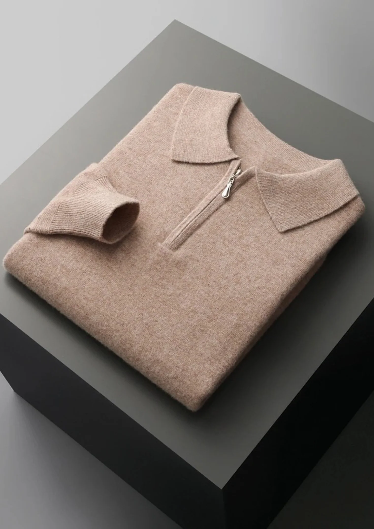 Men’s Casual Sweater – Half-Zip Collar & Minimalist Design