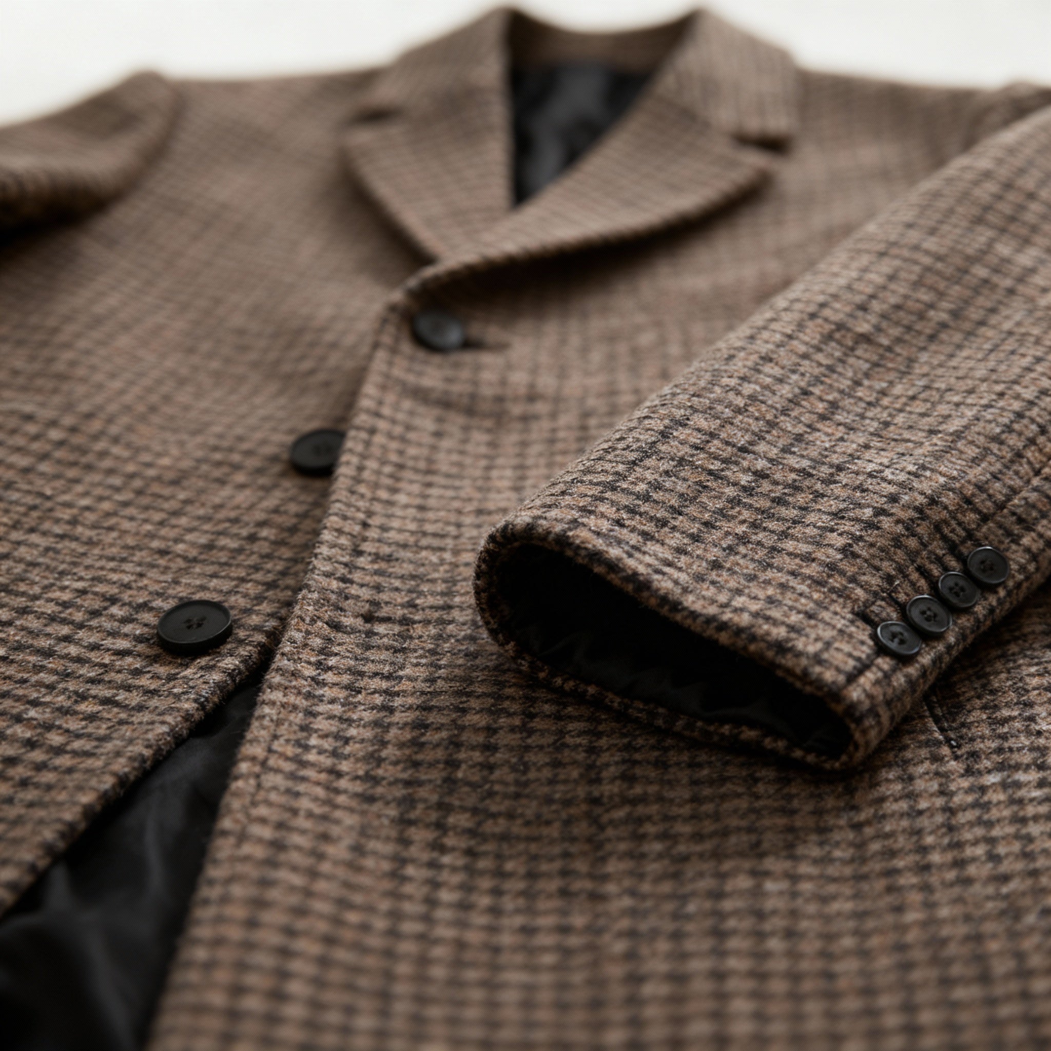 Men’s Classic Coat – Checked Pattern & Refined Long Silhouette