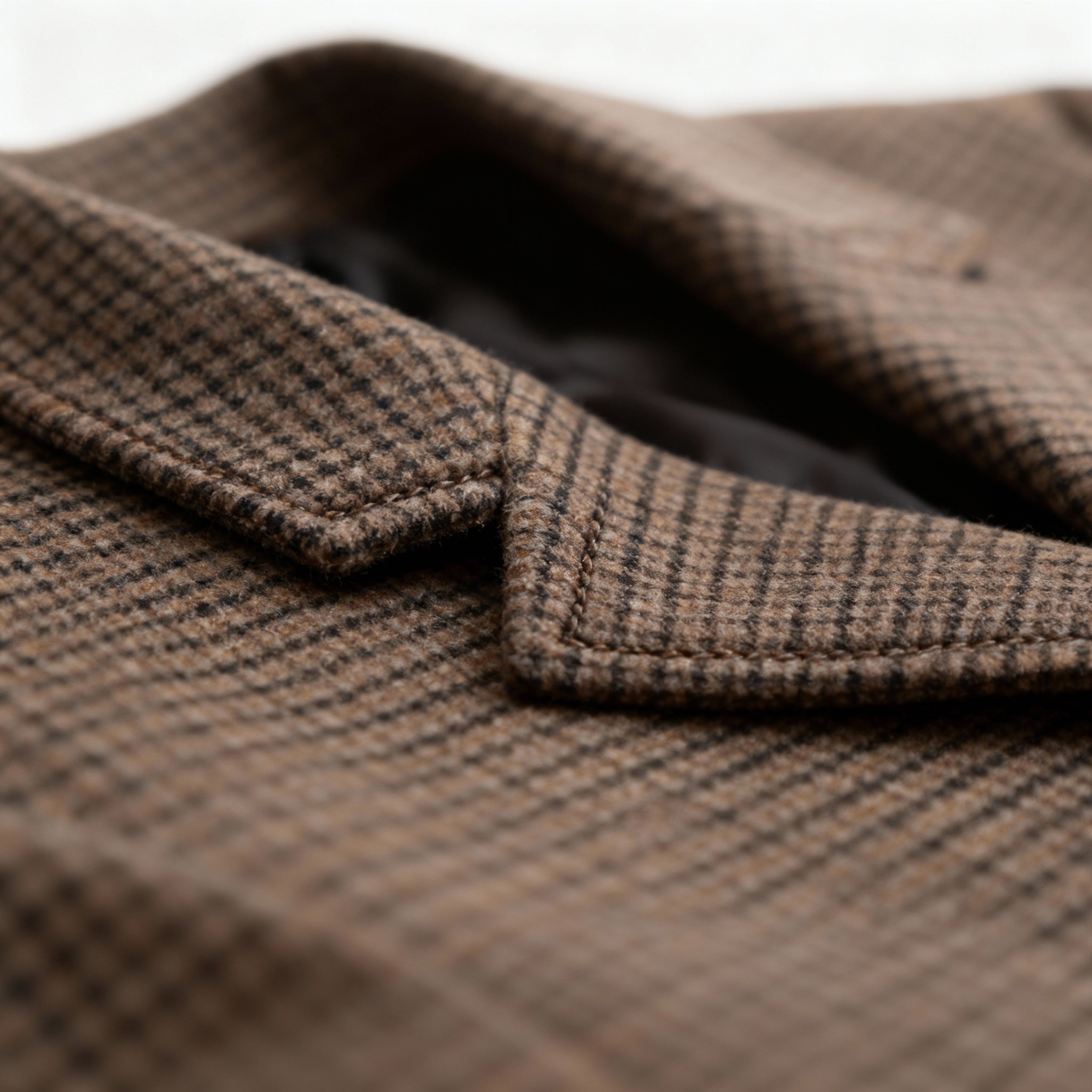 Men’s Classic Coat – Checked Pattern & Refined Long Silhouette