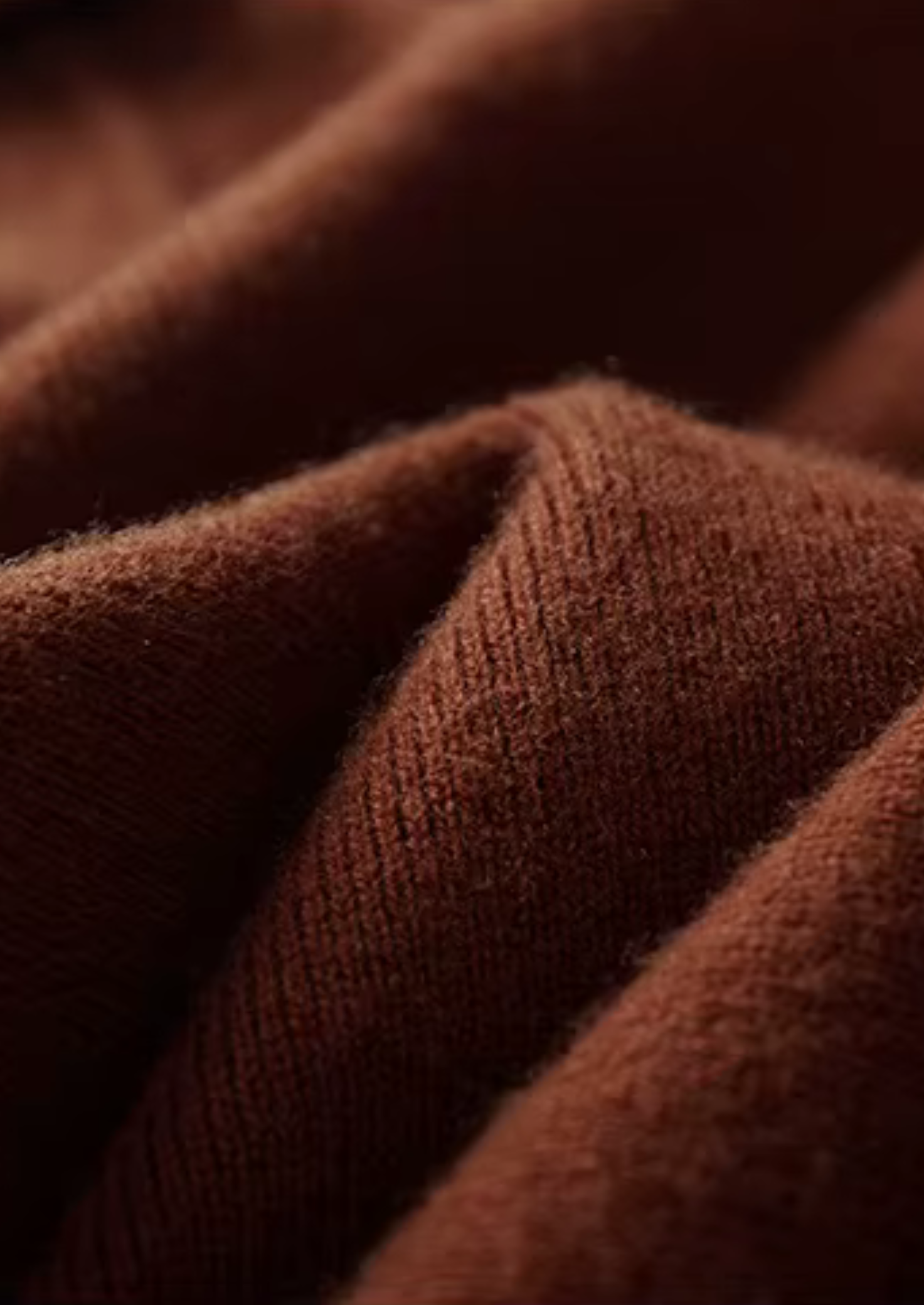 Men’s Classic Sweater – V-Neck Collar & Refined Knit Design