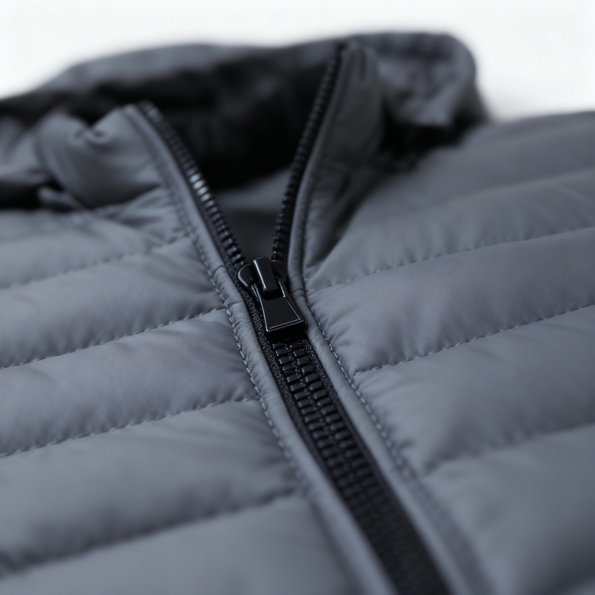 Men’s Quilted Hoodie – Insulated Front & Soft Knit Sleeves