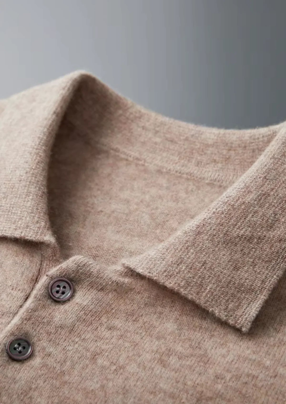 Men’s Elegant Sweater – Button-Up Collar & Minimalist Design