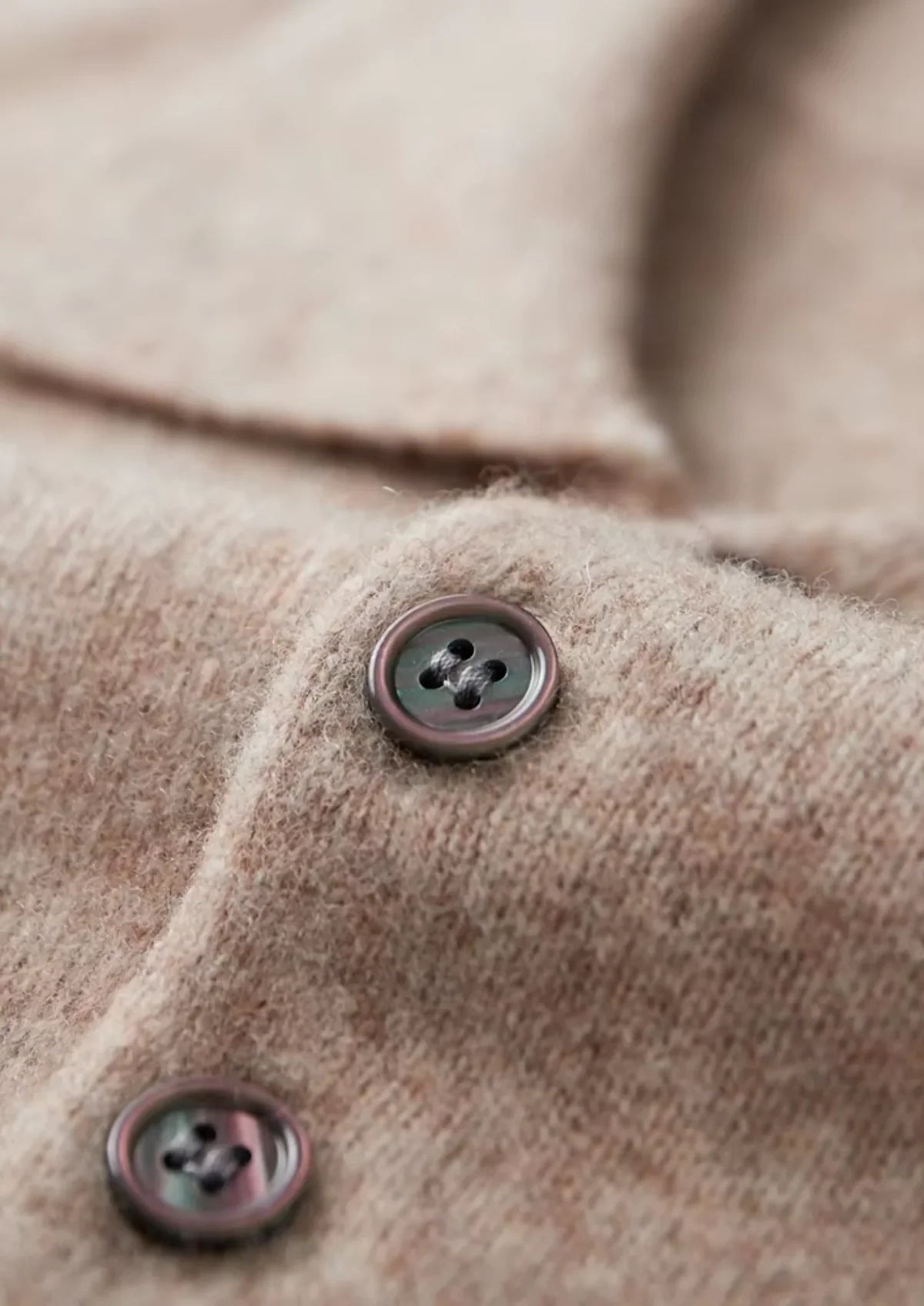 Men’s Elegant Sweater – Button-Up Collar & Minimalist Design