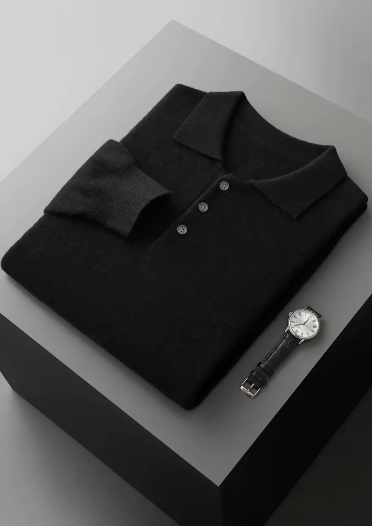 Men’s Elegant Sweater – Button-Up Collar & Minimalist Design