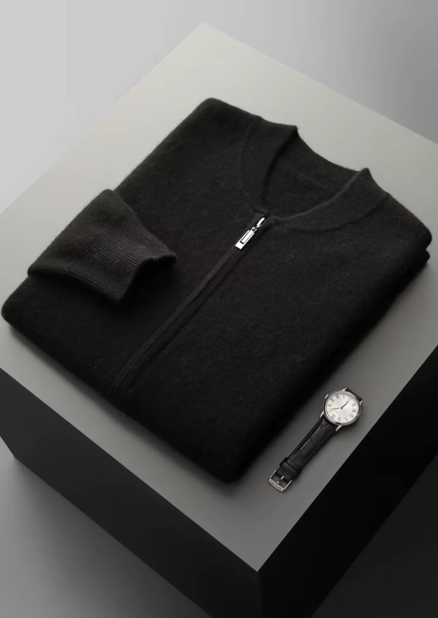 Men’s Casual Sweater – Zip-Up Design & Minimalist Everyday Layer