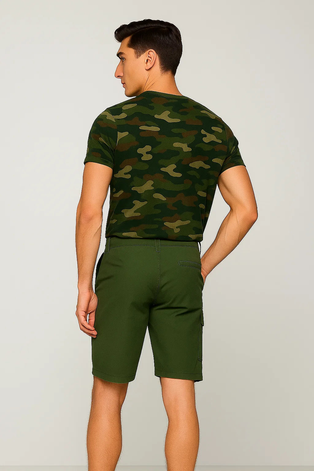 Casual Men's Multi-Pocket Cargo Shorts - Dark Green
