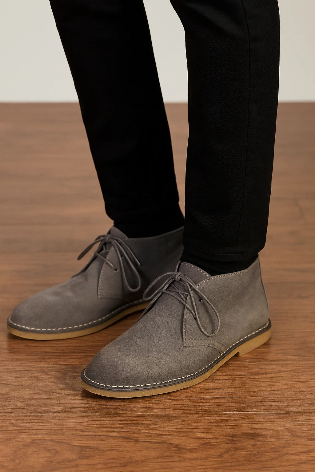 Classic Men’s Desert Boots – Suede Gray