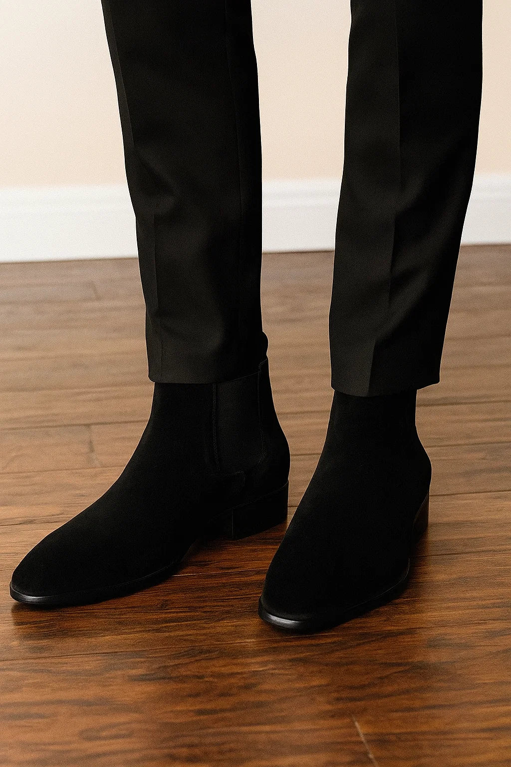 Classic Men’s Chelsea Boots - Black